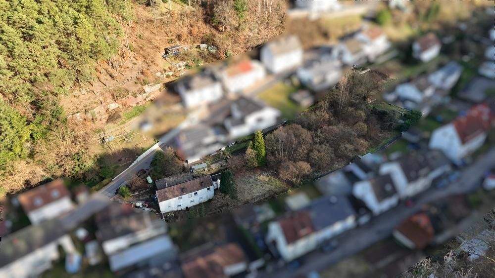 Thumbnail-+++Zweifamilienhaus mit großem Baugelände für 3 Doppelhäuser in ruhiger Lage+++