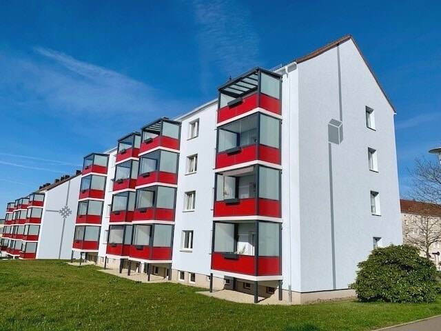 Thumbnail-Sanierte 3-Zimmer-Wohnung mit Erstbezug!