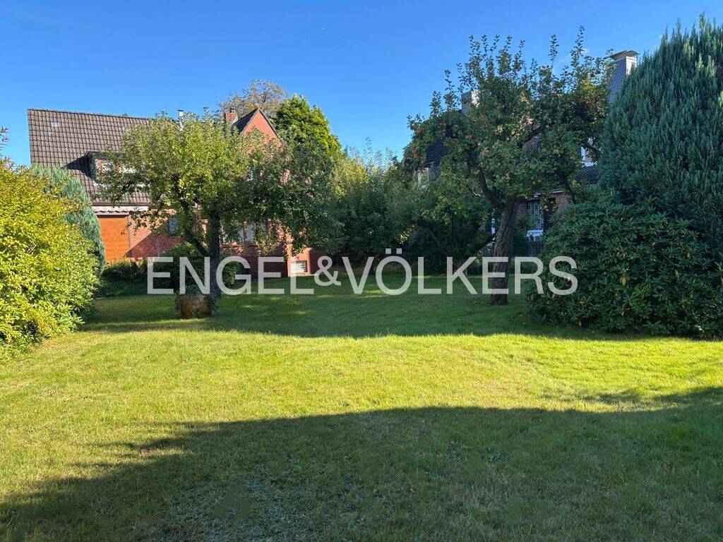 Thumbnail-Sonniges, sehr gut geschnittenes Grundstück mit Altbestand