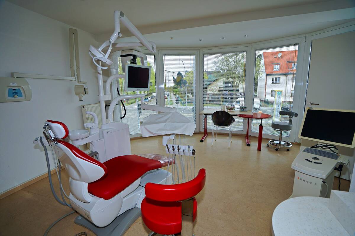 Thumbnail-Hauptstadtmakler-Etablierte Zahnarztpraxis mit Immobilie