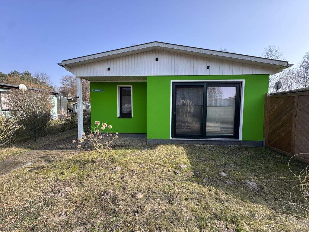 Thumbnail-Neuwertiger Ferienbungalow mit Terrasse, Wärmepumpe und Eigengrundstück