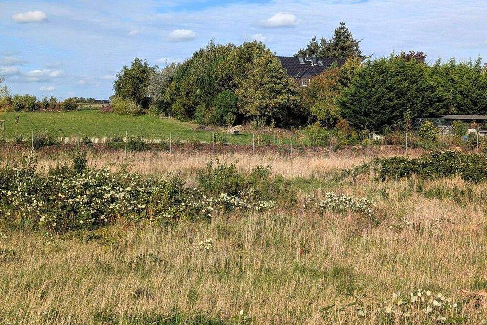 Thumbnail-SCHWERIN-WICKENDORF 480m² Grundstück in familienfreundlicher Lage