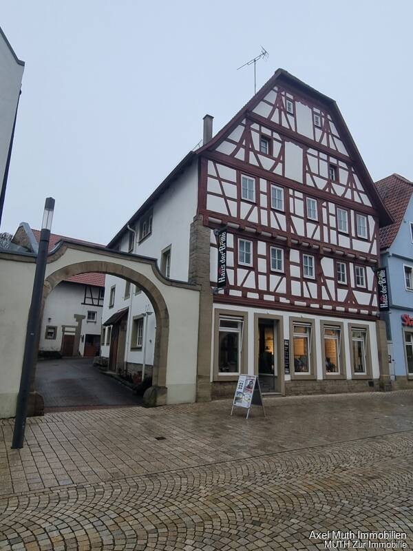 Thumbnail-Fachwerkjuwel, saniert, vermietet, mit Ausbaureserve in DG und Nebengebäude.