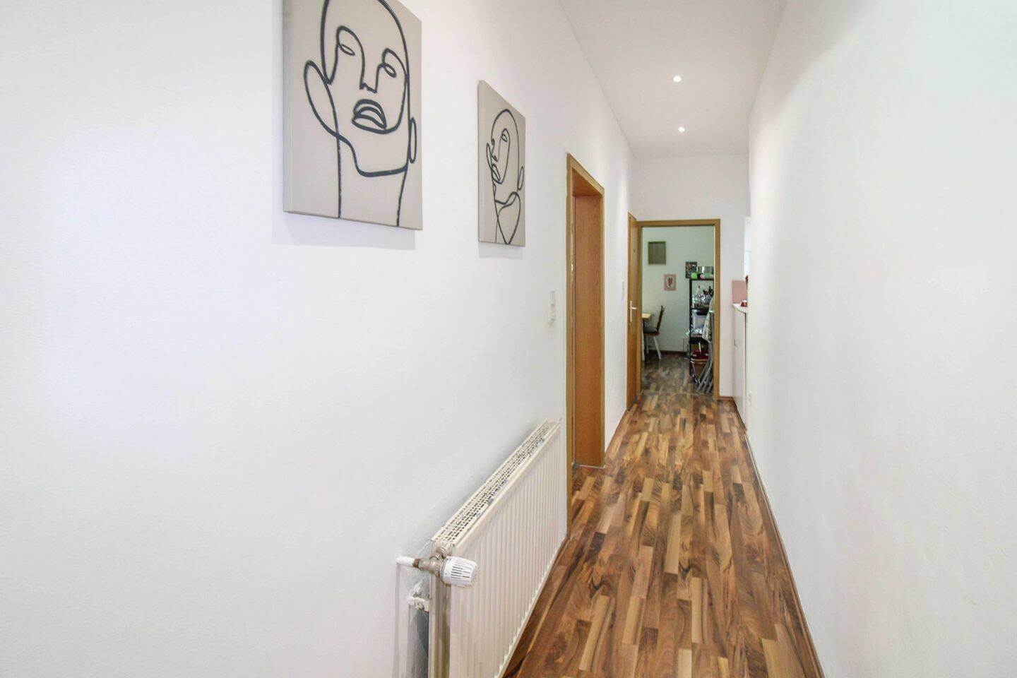 Thumbnail-Denkmalgeschützte 3-Zimmer-Altbauwohnung in Hannover-List - leer ab dem 01.08.