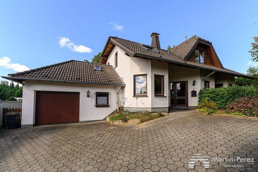 Thumbnail-Stattliches Einfamilienhaus in ruhiger Lage - Garage - Stellplätze - Garten -