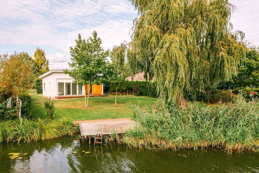 Thumbnail-Idyllisches Wohnen an der Havel - Bungalow mit direktem Zugang zum Wasser