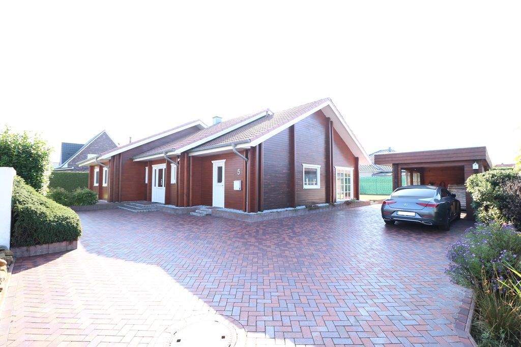 Thumbnail-Topgepflegtes, schickes Holzwohnhaus mit Carport-Gerätegebäude in ruhiger Sackgassenlage