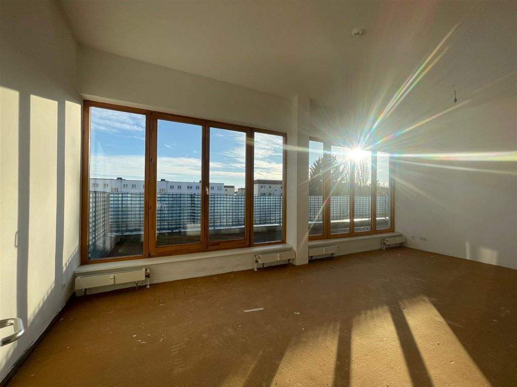 Thumbnail-Großzügige 3-Zimmer-Wohnung mit großem Südbalkon - Mietfreie Zeit für Renovierung