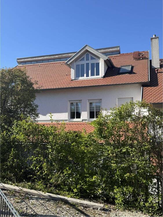 Thumbnail-Mehrfamilienhaus mit Garage und Stellplatz - Wohnen oder investieren dank freiem DG