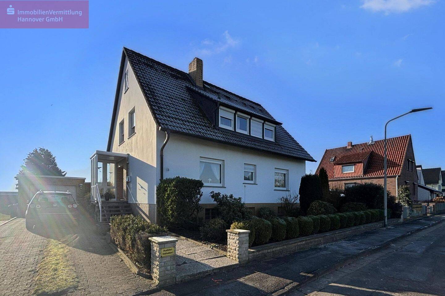 Thumbnail-Familienglück mit großem Garten