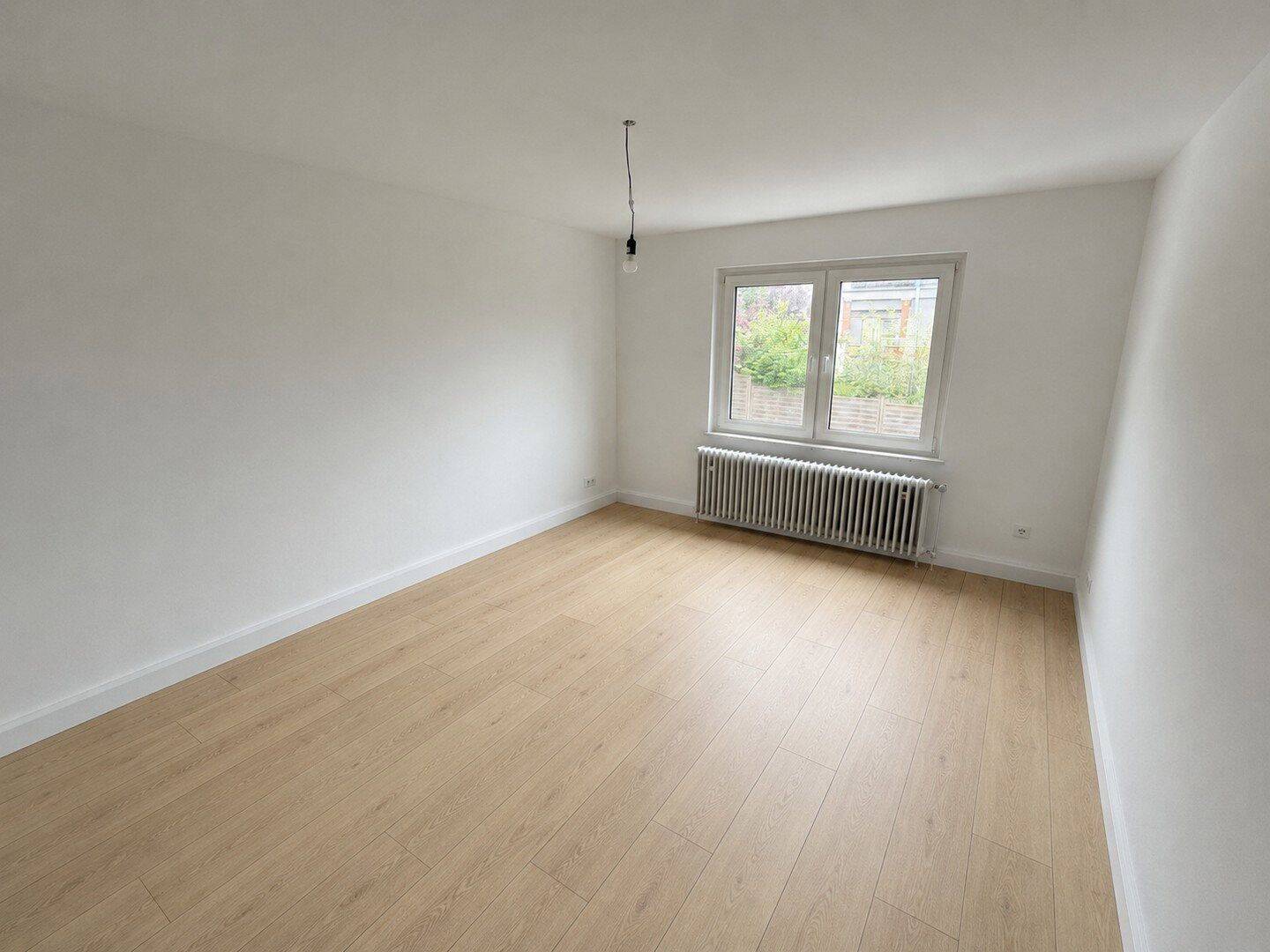 Thumbnail-Erstbezug nach Sanierung | Moderne 2-Zimmer-Wohnung | oberste Etage