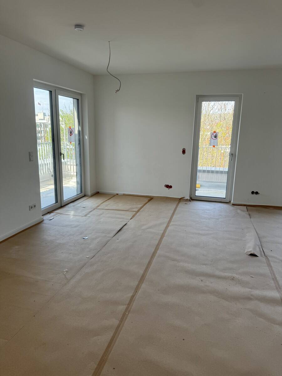 Thumbnail-PENTHOUSE mit großer Terrasse mitten in St. Ingbert. NEUE 3 Zimmer-Wohnung