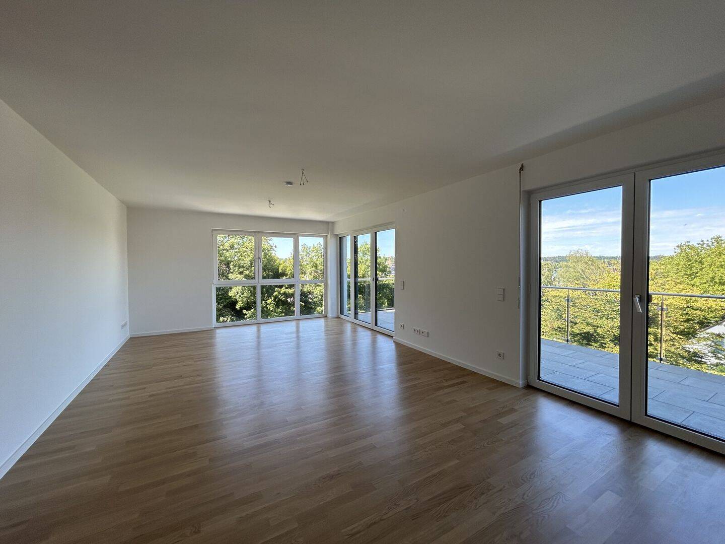 Thumbnail-Geräumige 3,5-Zimmer-Neubauwohnung mit Blick ins Grüne *Erstbezug*