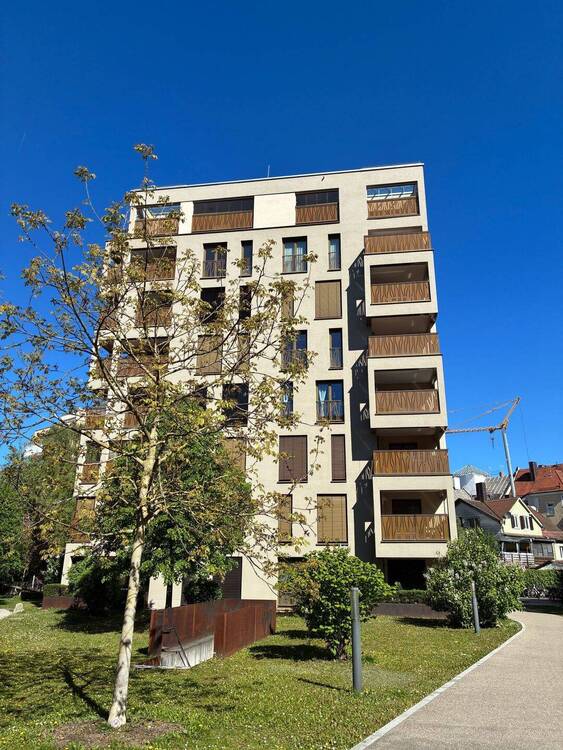 Thumbnail-Gut gelegene 2 Zi Whg mit Balkon in Bahnhofsnähe