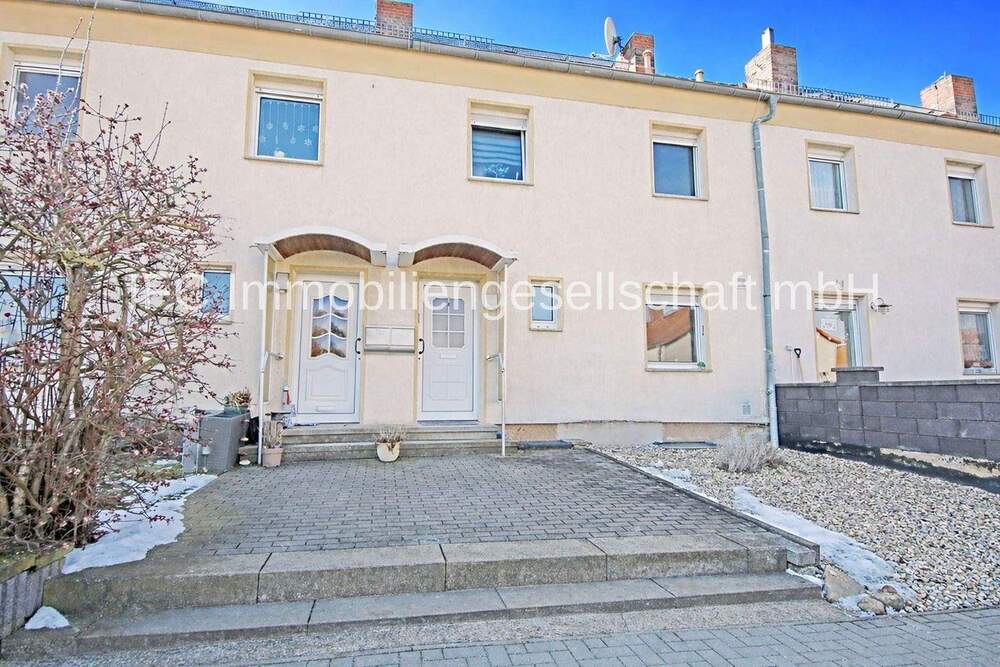 Thumbnail-Reihenmittelhaus mit Garage als Teil einer WEG in Bitterfeld-Wolfen OT Wolfen