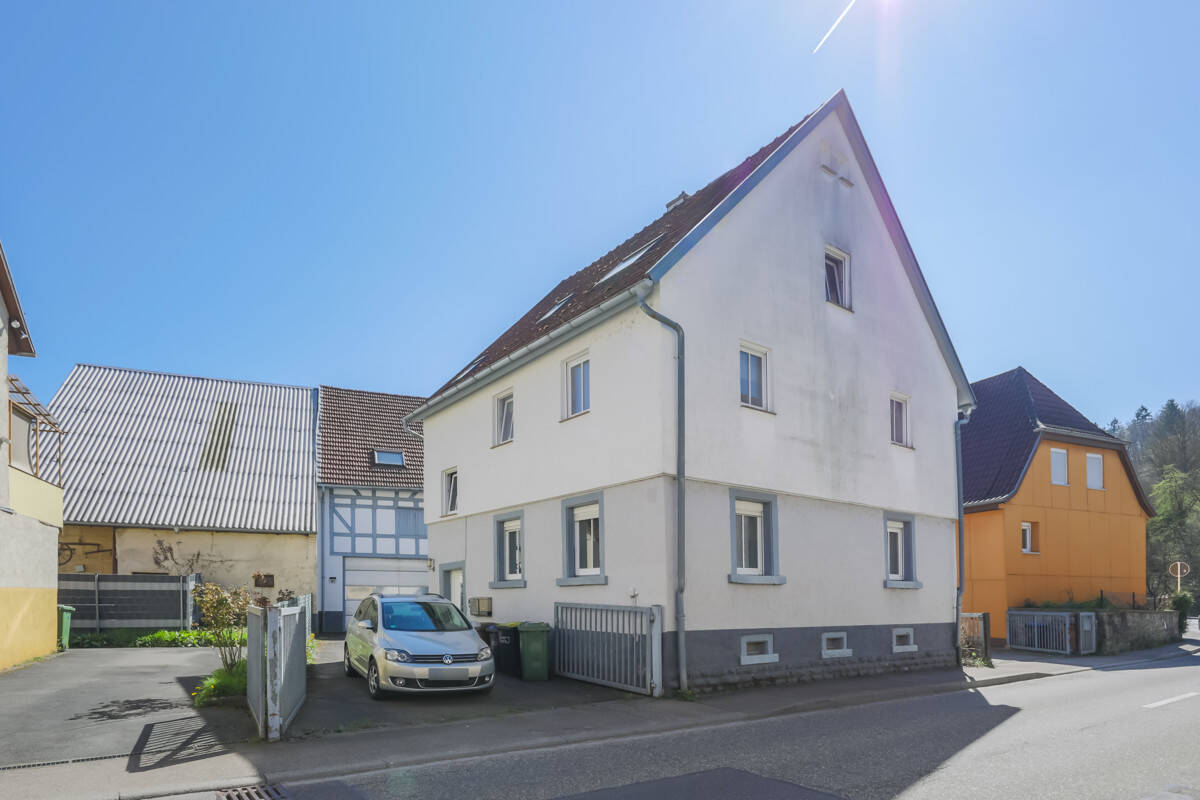 Straßenansicht