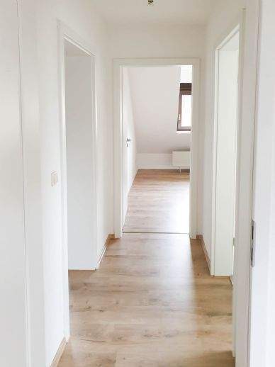 Thumbnail-3-Zimmer-Wohnung [grüne, ruhige Lage, Stellplatz, Abstellraum]