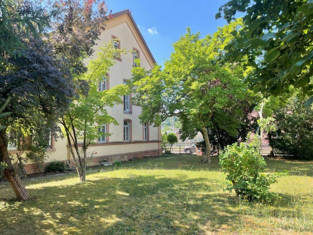 Außenbereich mit Garten