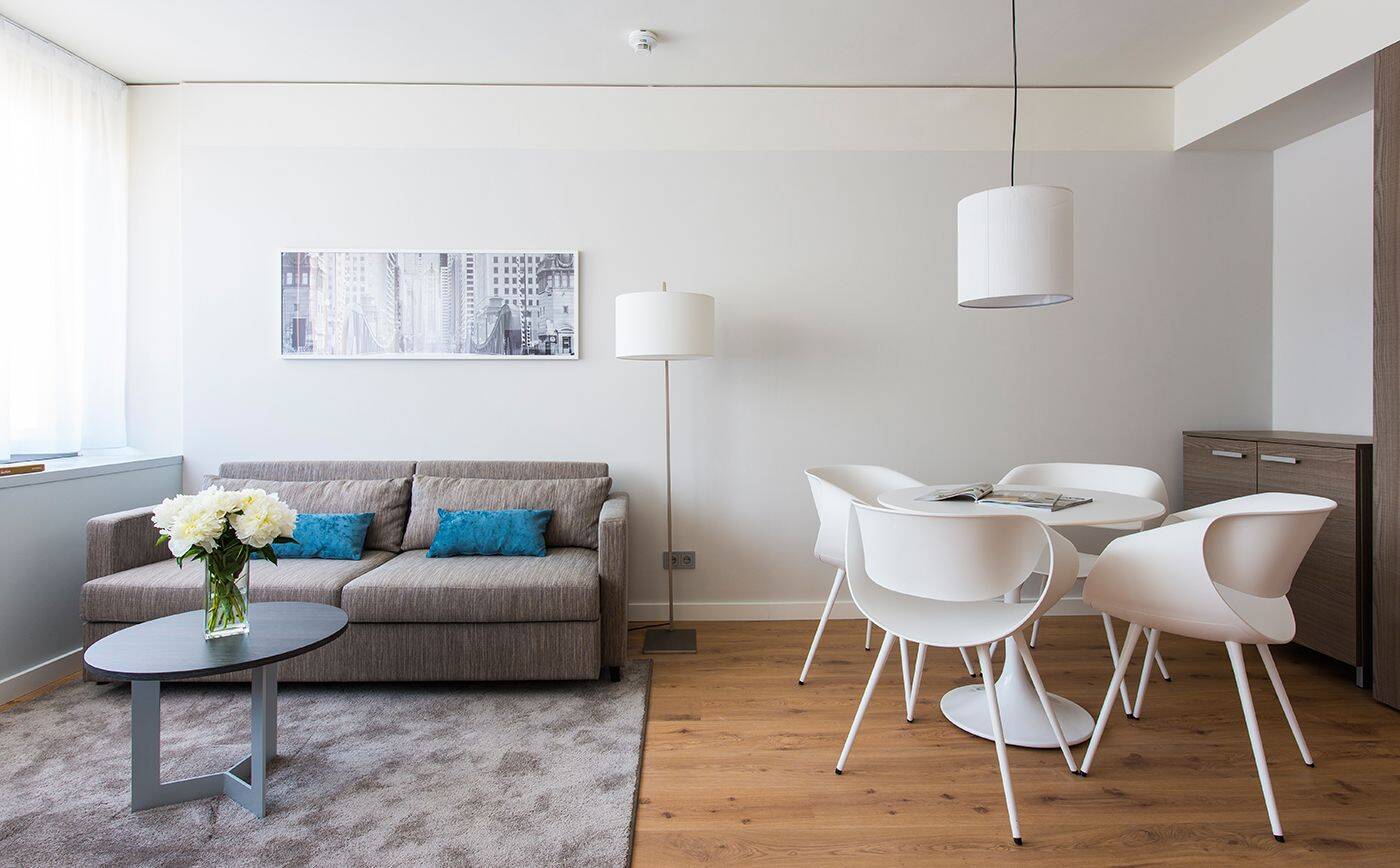 Thumbnail-Modern möblierte 1,5-Zimmer-Wohnung mit Einbauküche und freiem W-Lan, Innenstadtlage