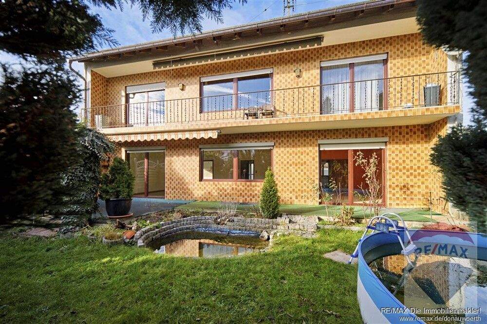 Thumbnail-8 Zimmer-6 Schlafzimmer-Großes Familienhaus sucht neue Eigentümer