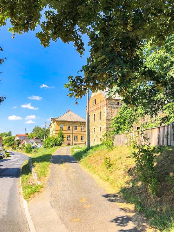 Thumbnail-Vierseithof mit saniertem Dreifamilienhaus!