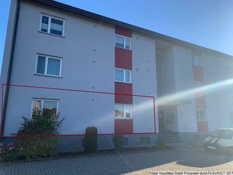 Thumbnail-3-Zimmer-Eigentumswohnung im EG mit EBK, Balkon und PKW-Einzelgarage