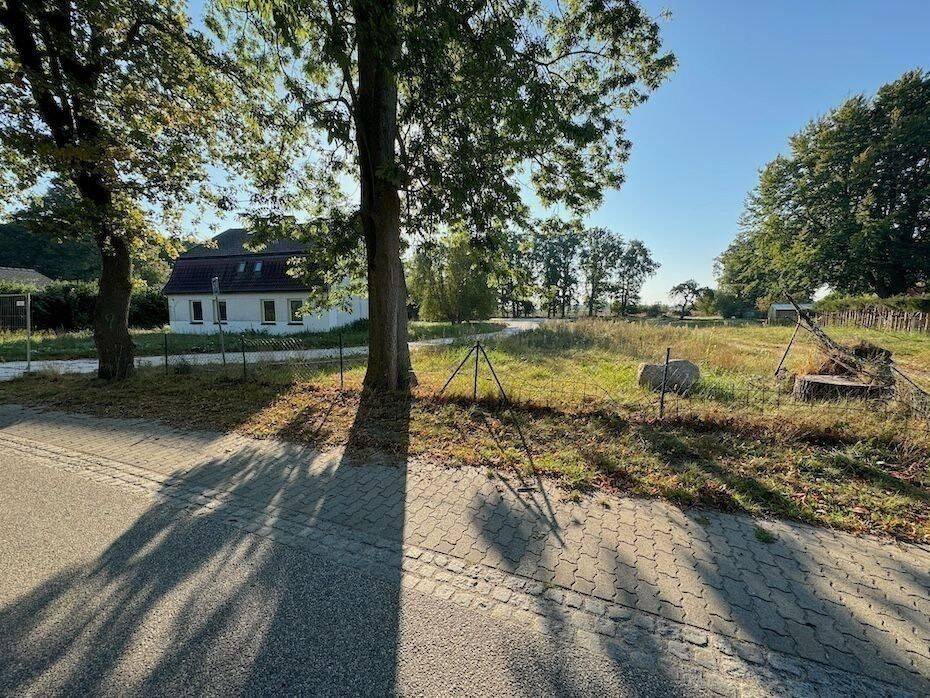 Thumbnail-Haus in herrlich ruhiger Lage ! Aufteilung in bis zu 4 Wohnungen möglich ! Planung vorhanden ! Provisionsfrei