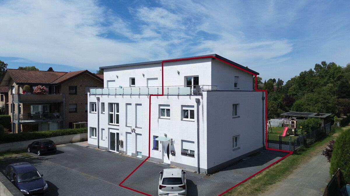 Thumbnail-Großzügige Doppelhaushälfte mit ca. 152m² Wfl. in guter Lage von Königswinter-Oberpleis zu verk