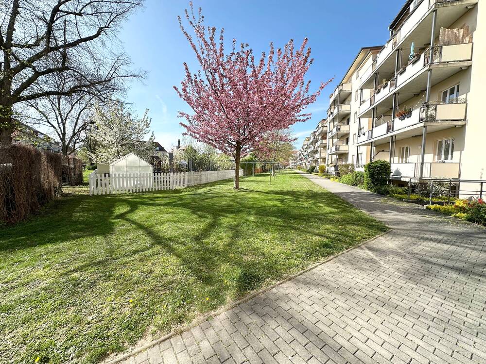 Thumbnail-Beschauliche 2-Zimmer-Wohnung mit Balkon und Aufzug in den Seidnitzer Gärten