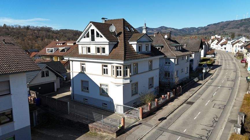 Thumbnail-Wohnen mit Finanzierungsvorteil | Mehrfamilienhaus mit 3 Einheiten, Eigennutzungsoption und gesicherten Mieteinnahmen