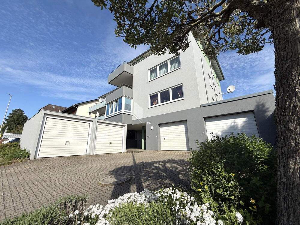 Thumbnail-Top-Wohnlage in Bretten: Hochwertige 4-Zimmer-Wohnung mit Wintergarten und Außenbereich