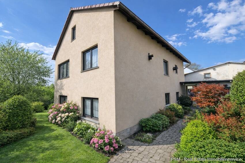Thumbnail-Freistehendes Haus mit Einliegerwohnung & Ausbaupotenzial im Dachgeschoss 70qm- Groß-Karben