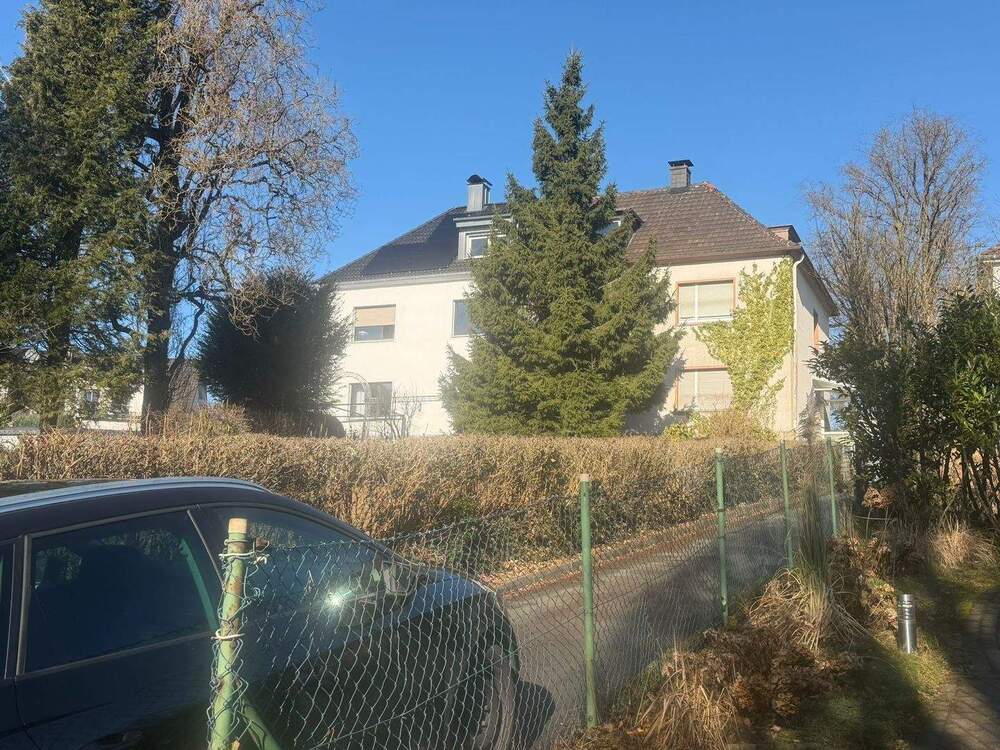 Thumbnail-Doppelhaushälfte mit Garage und Garten in begehrter Stadtparknähe zu verkaufen…