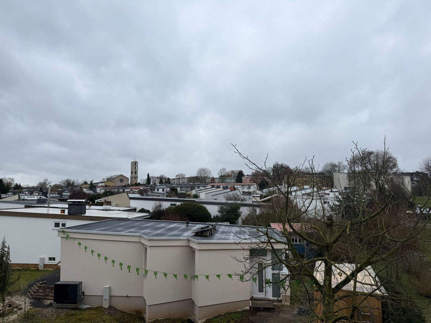 Thumbnail-Helle 3-Zimmer-Wohnung mit schöner Aussicht in verkehrsgünstiger Lage