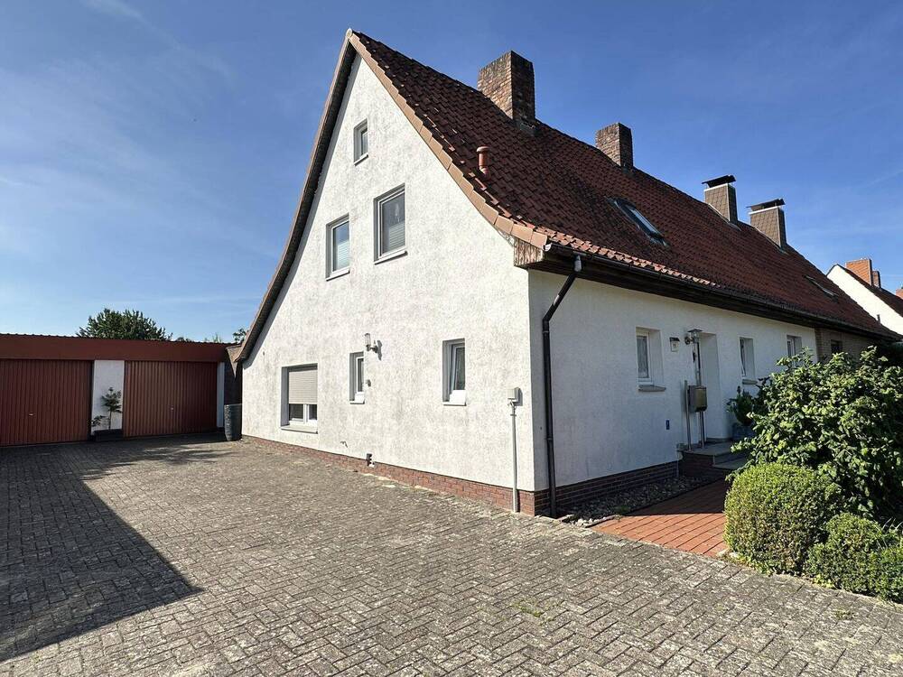 Thumbnail-Ansprechende Doppelhaushälfte auf großem Grundstück