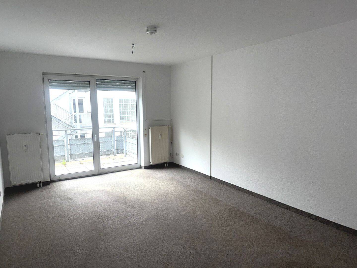 Thumbnail-BARRIEREFREI - 2-RAUM- APARTMENT MIT BALKON - SENIOR LIVING -