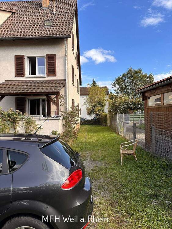 Thumbnail-Grenznahes Mehrfamilienhaus mit 9 Wohneinheiten, großem Garten und viel Potential