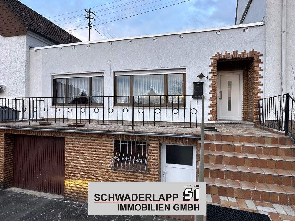 Thumbnail-Provisionsfrei ! Kleines Einfamilienhaus mit Terrasse und Garage