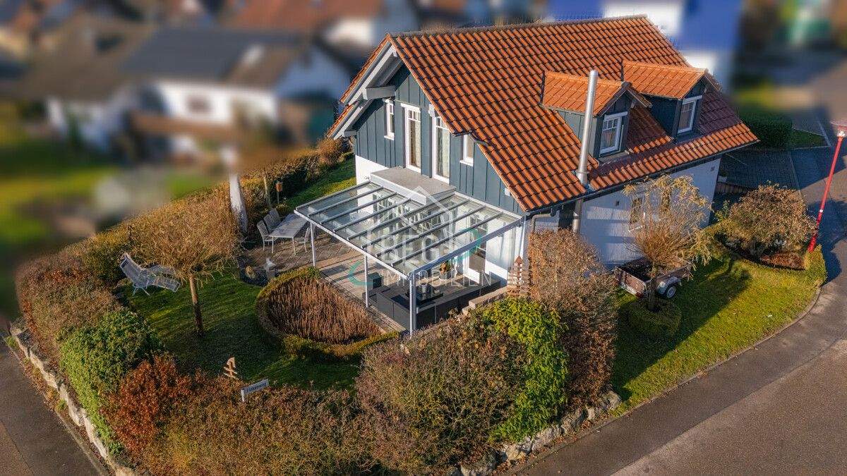 Thumbnail-Familienfreundliches Einfamilienhaus mit Garten, Terrasse und Doppelgarage