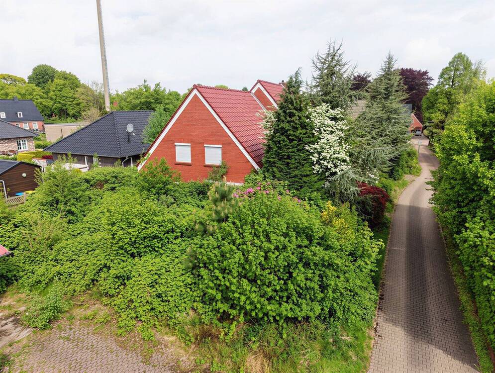 Thumbnail-Geräumige Doppelhaushälfte mit Terrasse, PKW-Stellplatz und viel Gestaltungsspielraum in Hage
