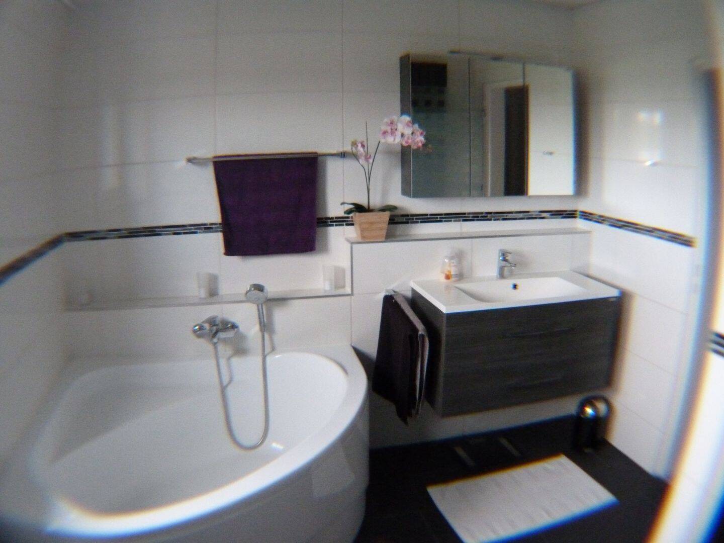 Thumbnail-Moderne 3 ZKB-Wohnung mit Garten in ruhiger Lage Traumhafter Ausblick modernisierte 3 Z. Wohnung