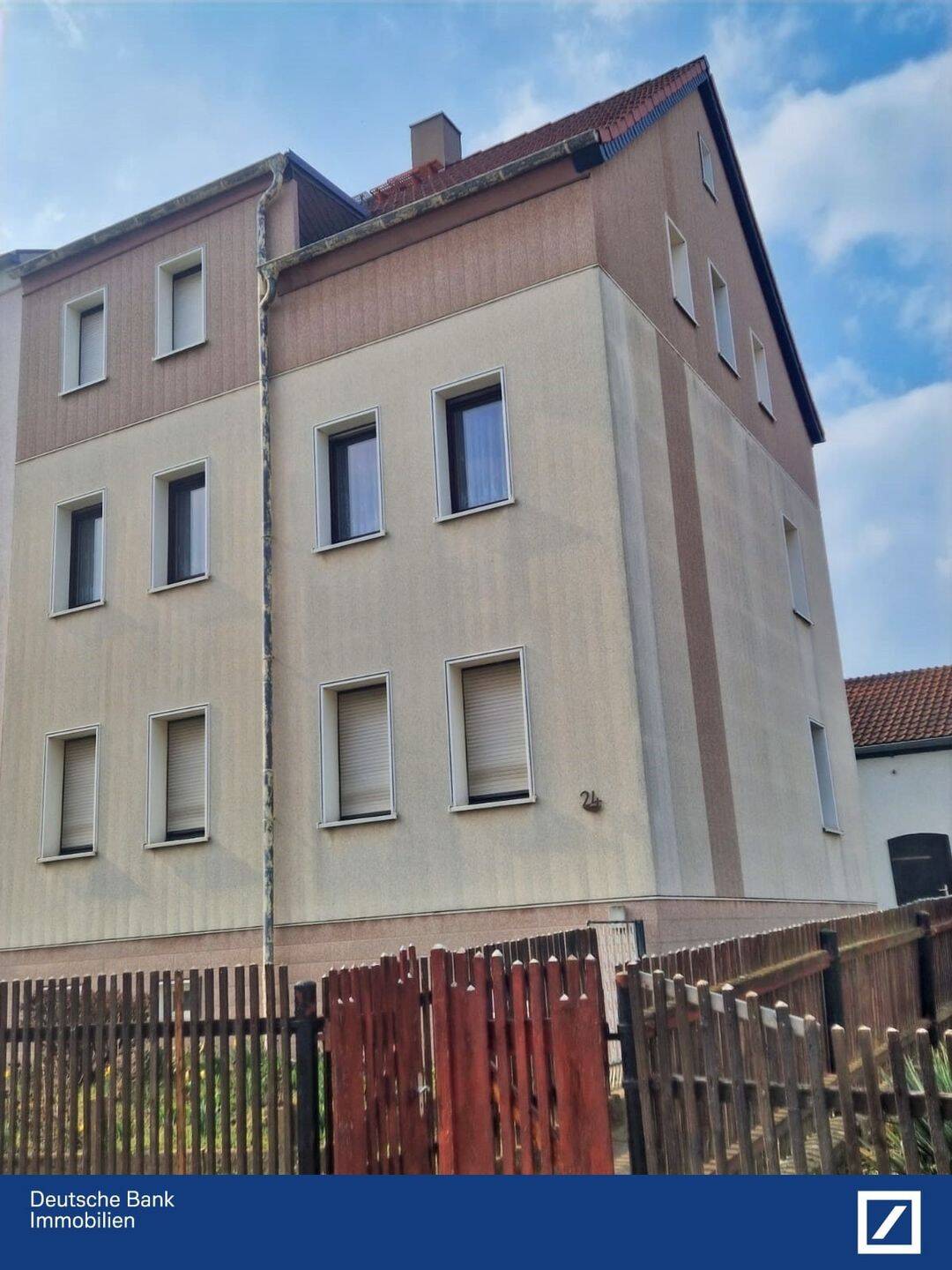 Thumbnail-Solide Doppelhaushälfte mit großem Garten