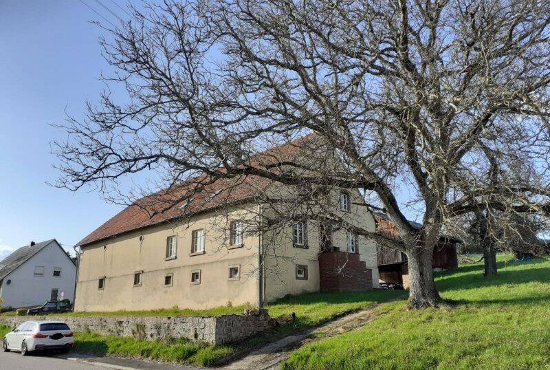 Thumbnail-Doppelhaushälfte in einem ehemaligen Bauernhaus mit Scheunenhaus und reichlich Ausbaupotenzial mit herrlichem Grundstück