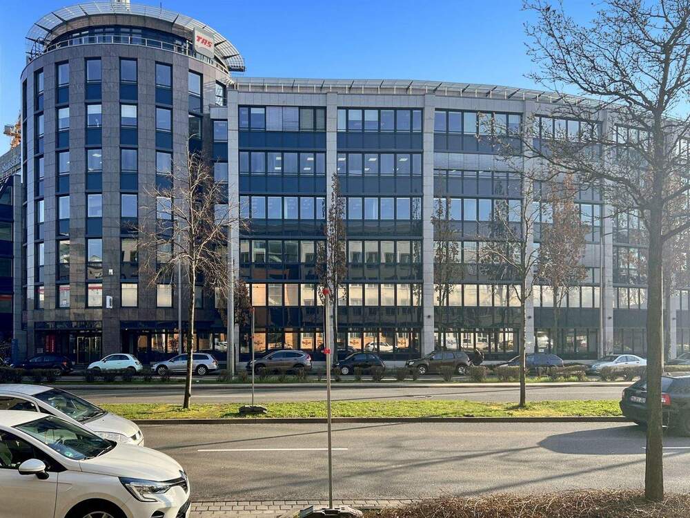 Thumbnail-Privater Büroraum für 2 Person in Regus Atrium