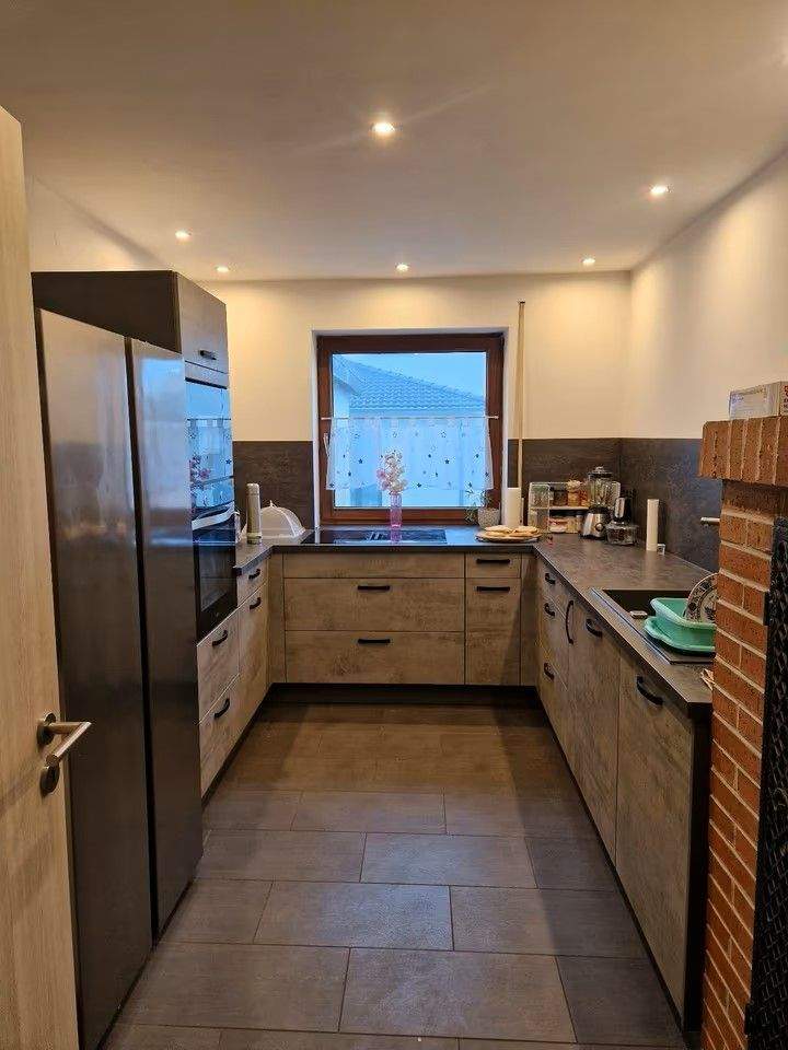 Thumbnail-Zweifamilienhaus mit großem Garten und Einliegerwohnung im KG