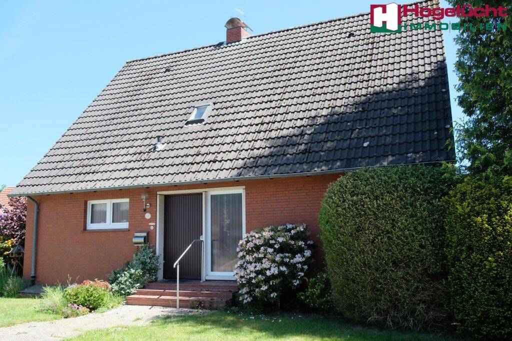 Thumbnail-In zentraler Wohnlage! Ein kurzfristig zu beziehendes Einfamilienhaus mit Garage