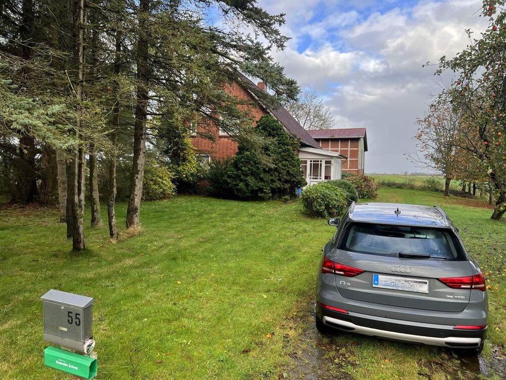 Thumbnail-So möchte man Leben! Resthof mit fast 2 ha Land direkt am Haus!