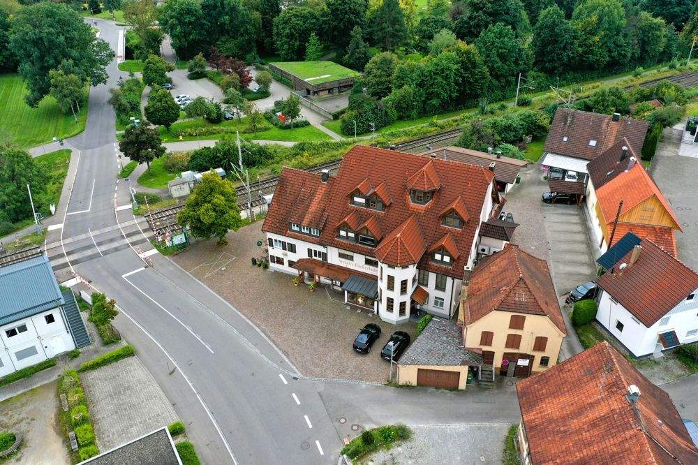 Thumbnail-Wohn- und Geschäftshaus mit Gastronomie und Bäckerei, Hirschlatter Str. 3, 88074 Meckenbeuren-Kehlen