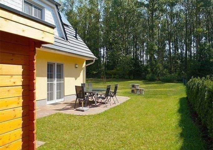Thumbnail-Ferienhaus mit 4 Schlafzimmer großes Grundstück Sauna zwei Bäder zum SCHNÄPPCHENPREIS