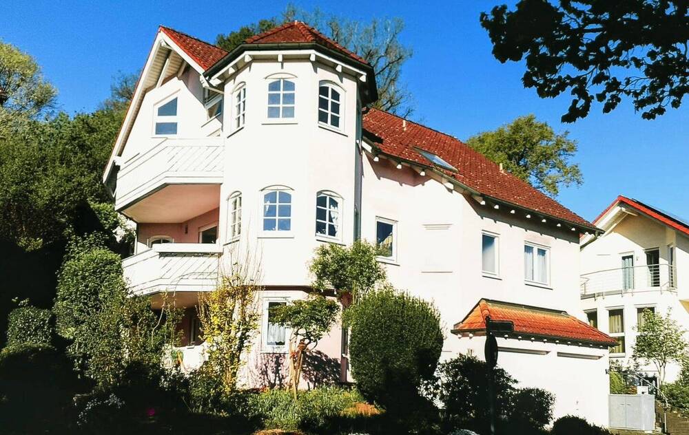 Thumbnail-Zweifamilienhaus in Toplage, mit sehr viel zusätzlicher Nutzfläche